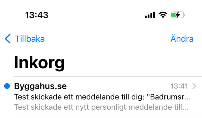 Skärmdump av inkorg med e-postmeddelande från Byggahus.se om ett nytt personligt meddelande.