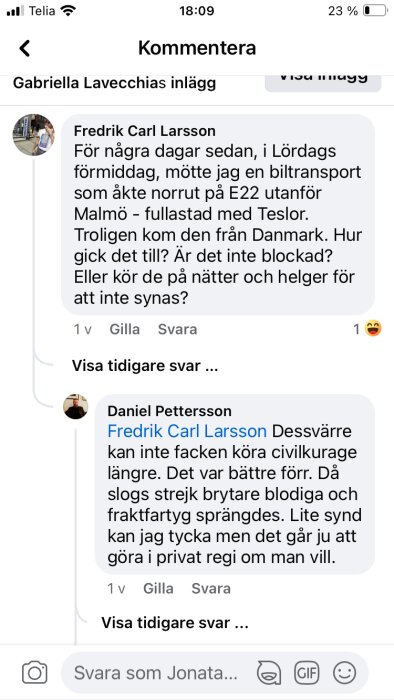 Skärmdump av en Facebook-kommentarstråd med diskussion om biltransporter och fackliga åtgärder.