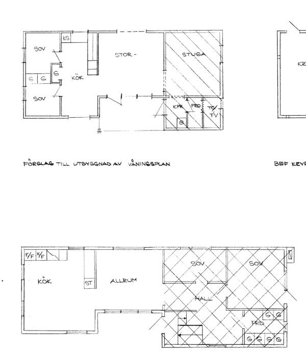 Arkitektritningar av husets över- och källarplan med markerade rum som kök, sovrum och allrum.