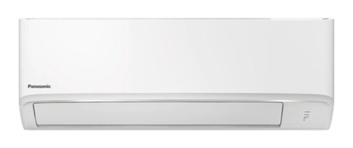 Väggmonterad Panasonic luftkonditioneringsenhet inomhus, vit.