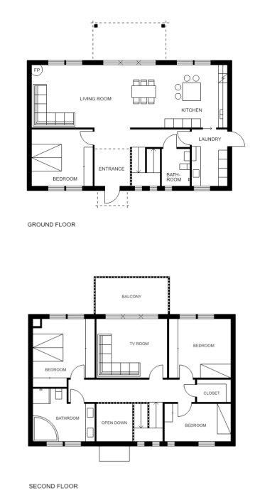 Arkitektonisk ritning av ett tvåvåningshus med etiketterade rum och möbler samt en inglasad balkong.