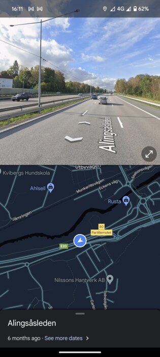 Skärmdump av Google Street View som visar en bil på mittfiler på en motorväg och en GPS-karta nedan.