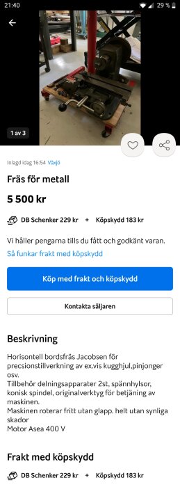 Horisontell bordsfräs för metallbearbetning i en verkstadsmiljö.