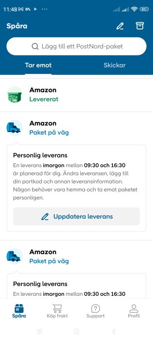 Skärmdump av paketspårningsapp visar Amazon-paket status "Levererat" och "På väg" med leveranstidsintervall.