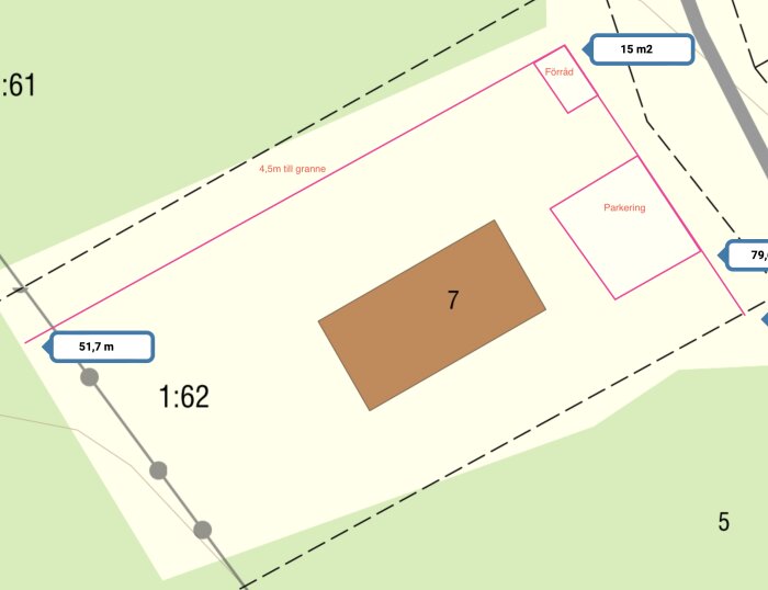 En tomtkarta som visar potentiell placering för ett växthus, ett förråd och parkeringsyta.