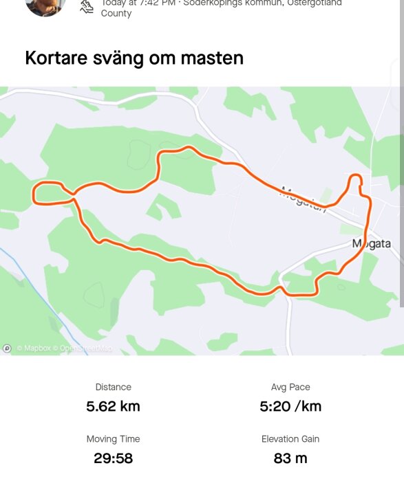 Skärmavbild av en löprunda på graf, 5.62 km distans med tid och hastighet, mot grönbakgrund.