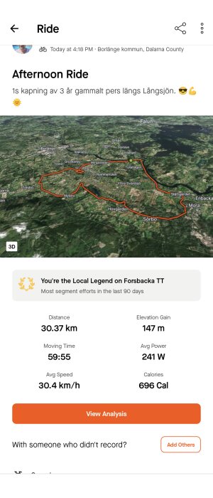 Skärmavbild av cykelträning med kartöversikt och statistik för sträckan, tid och kaloriförbränning.