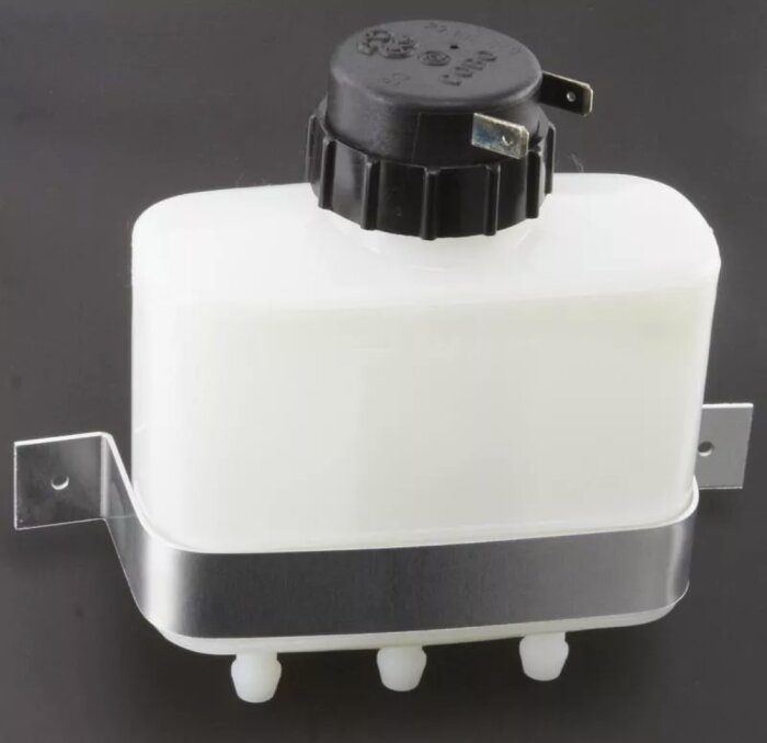 Plastbehållare med svart lock och metallfäste, antagligen en del från Carbuilder solutions köpt i England.
