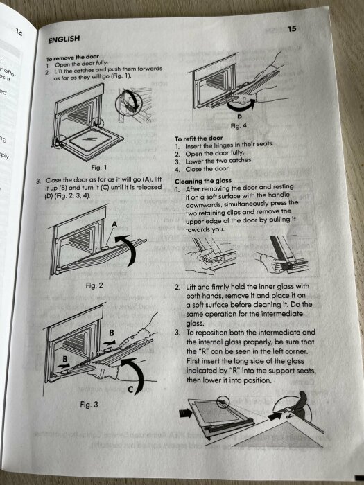 Instruktionsbok på engelska som visar steg-för-steg-anvisningar och illustrationer för att ta bort och sätta tillbaka en glasdörr.