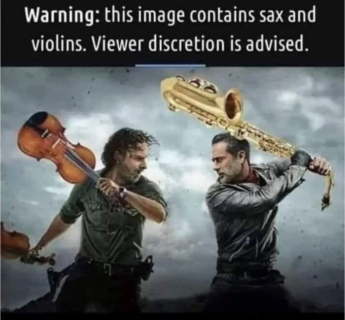 Två män poserar som om de strider, en med en fiol och den andra med en saxofon, medan text varnar för sax och fiol.