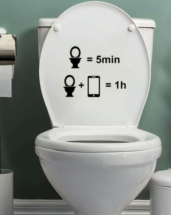 Toalett med uppfälld sits och en illustration som jämför tiden på toaletten med och utan mobil. Utan mobil = 5 minuter, med mobil = 1 timme.