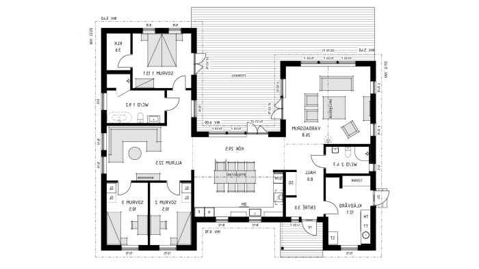 Planskiss över ett hus med kök, vardagsrum, tre sovrum, badrum, hall, klädvård, teknikrum och altan.