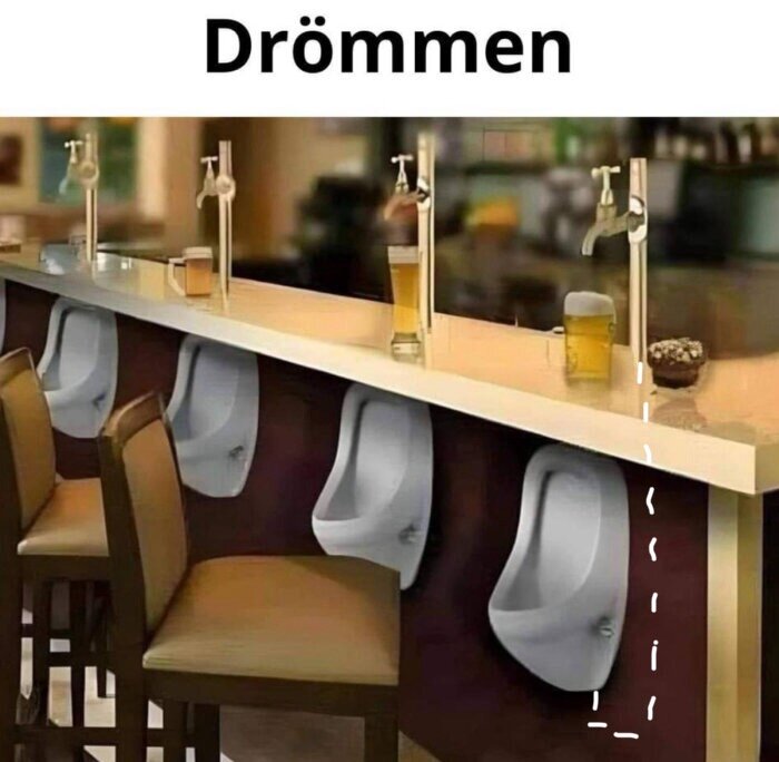 En bar med ölfat och urinoarer monterade på bardisken, med underskriften "Drömmen".