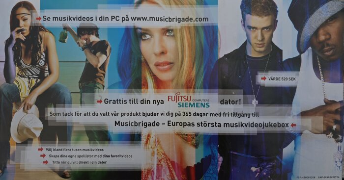 Reklamaffisch från tidigt 2000-tal som marknadsför Fujitsu Siemens-datorer med 365 dagars fri tillgång till Musicbrigade, Europas största musikvideojukebox.