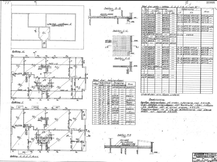 Ritningar av byggprojekt som visar planlösningar, sektionsvyer och tabeller med materialangivelser och dimensioner för olika byggdelar.