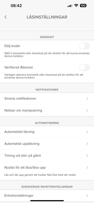 Inställningsmeny för lås med alternativ som "Automatiskt låsning", "Automatisk upplåsning" och "Timing vid dörr på glänt".