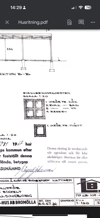 Byggnadsritning för husfasad med sektion B-B markerad och text om evakueringssystem för kök, bad, WC och tvättstuga, signerad av byggnämnd.