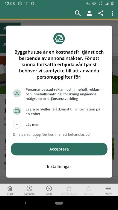 Popup-fönster på byggahus.se mobilapp som ber om samtycke att använda personuppgifter. Knappar för "Acceptera" och "Inställningar" samt text om kostnadsfri tjänst baserad på annonsintäkter.