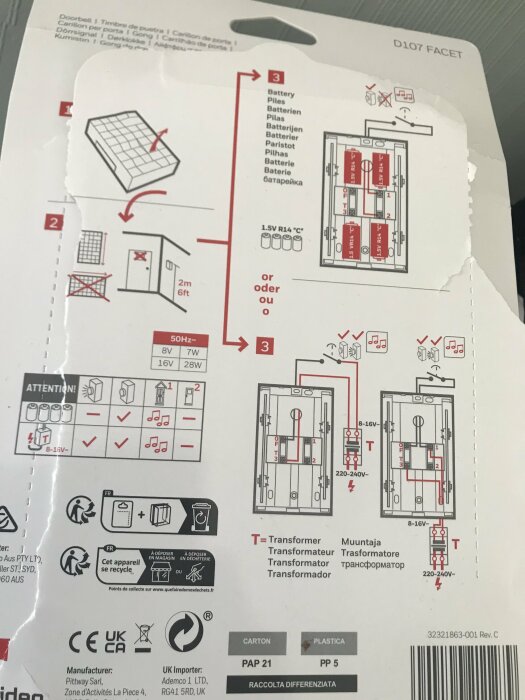 Instruktionsmanual för installation av dörrklocka med bilder och diagram som visar anslutningar av kablar till transformatorn och placering av batterier.