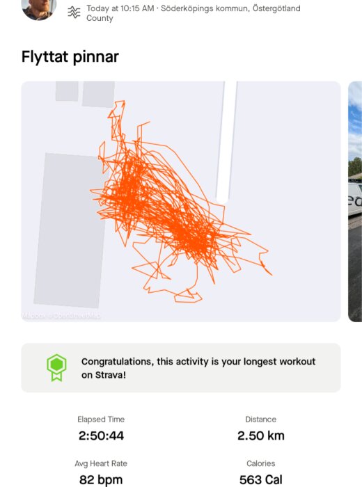 Skärmdump från Strava som visar en rutt med texten "Flyttat pinnar" samt detaljer om tid, distans, medelpuls och kaloriförbrukning.