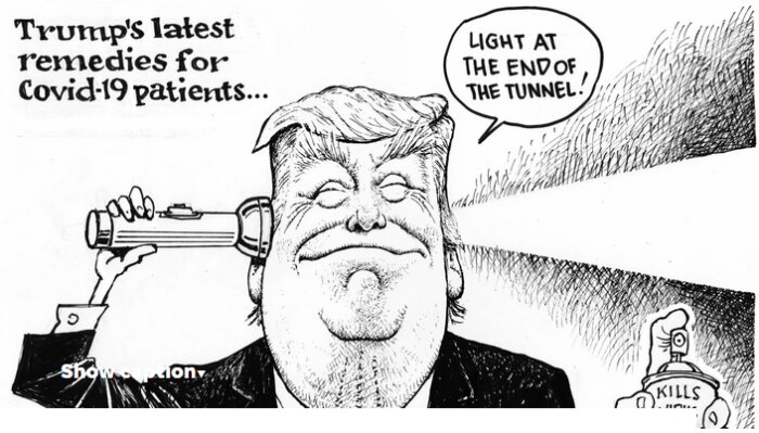 Karikatyr av Trump som lyser en ficklampa mot huvudet med texten "Light at the end of the tunnel!" och en hand som sprayar desinfektionsmedel.