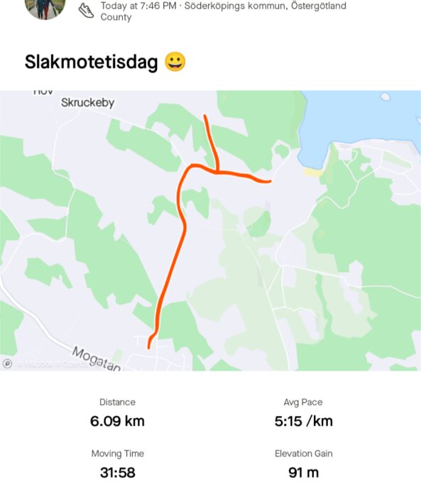 Karta som visar en löprunda markerad med en röd linje. Distans 6,09 km, snittempo 5:15/km, totaltid 31:58 och höjdförändring 91 m.