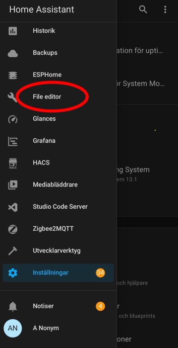 Menyn i Home Assistant, med File Editor-motorn som är markerad med en röd oval.