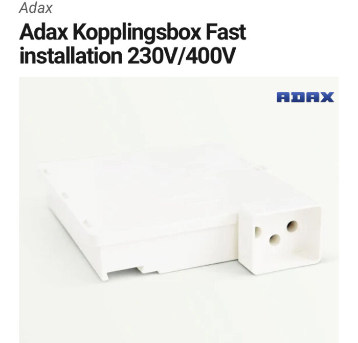 Vit ADAX kopplingsbox för installation av 230V/400V, med tre hål på framsidan.