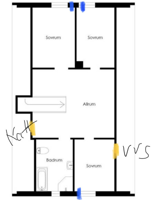 Planritning med blåmarkerade friskluftsventiler och gulmarkerade inspektionsluckor. Sovrum och badrum visas. Hände anteckningar text: "Katt" och "VVS".