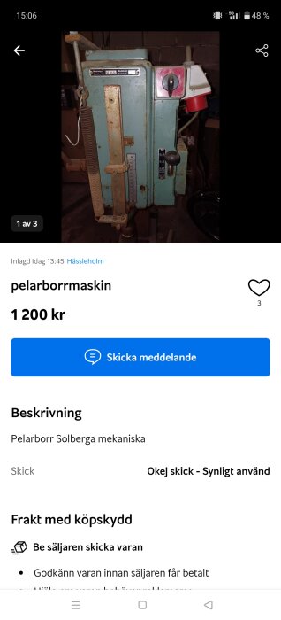 En pelarborrmaskin från Solberga mekaniska i okej skick med synliga användningsmarkeringar.