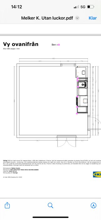 Översiktsvy av en köksritning från IKEA utan luckor, med mått i millimeter och markerade köksmöbler.