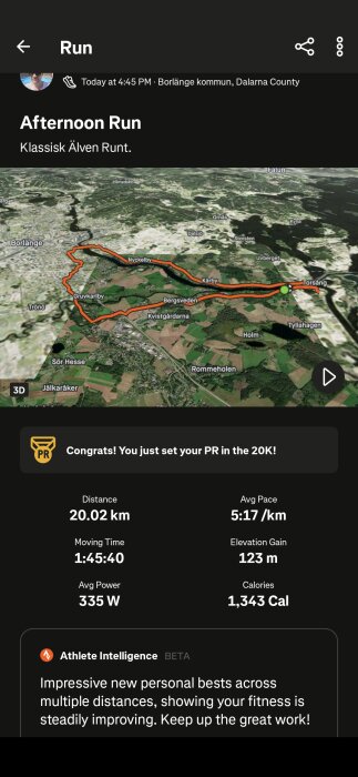 Karta över en löprunda i Borlänge, Sverige. Röd linje visar rutten, total distans 20,02 km, tid 1:45:40, meddelande om personligt rekord.