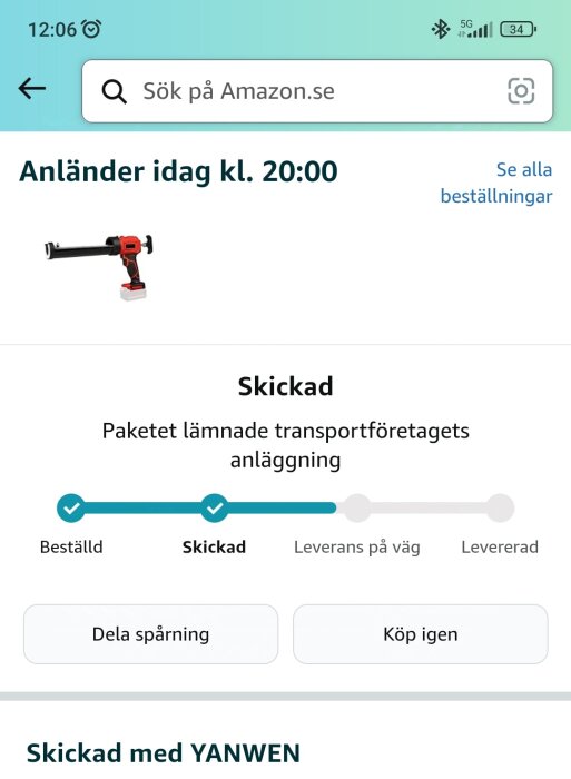 Amazon-leveransspårning för röd och svart verktyg med leveransstatus "Skickad", förväntas anlända kl. 20:00.