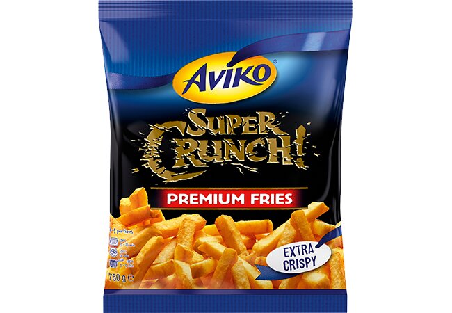 Förpackning av Aviko Super Crunch Premium Fries, extra krispiga pommes frites, visar varumärket och gyllengula frites på omslaget.
