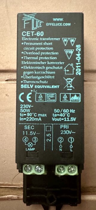 Elektronisk transformator CET-60, 230V, 50W, med skyddsangivelser och anslutningsdetaljer, från webbplatsen effeluce.com.