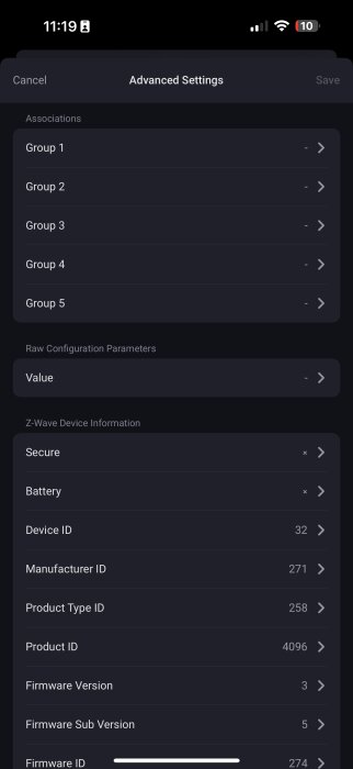Skärmbild av avancerade inställningar för Z-Wave-enhet med associationsgrupper och enhetsinformation för Fibaro dimmer 2 i Homey-appen.