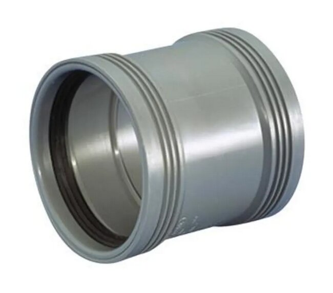 Grå dubbelmuff av plast med invändig gummitätning, används för röranslutningar i VVS-projekt för att förhindra läckage.