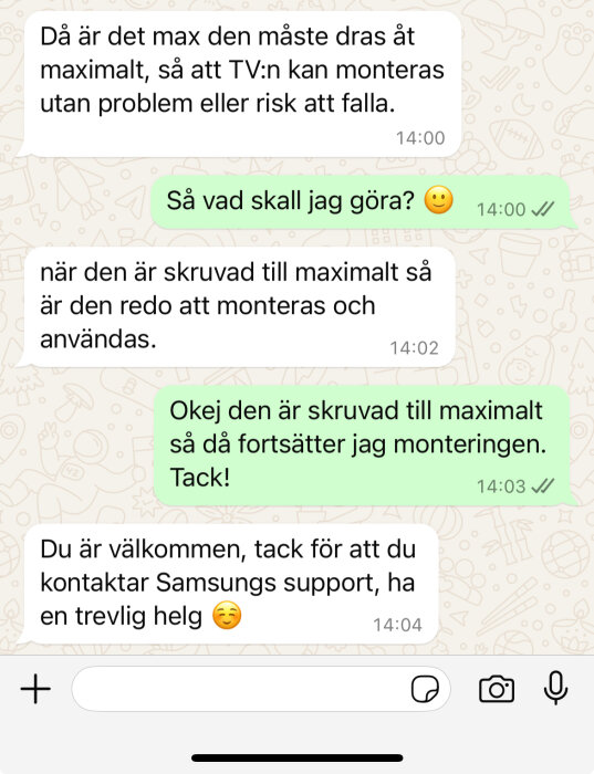 Skärmdump av WhatsApp-konversation med instruktioner om TV-montering från Samsungs support.