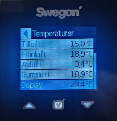 Display med temperaturinställningar för ett ventilationsaggregat: Tilluft 15°C, Frånluft 18,9°C, Avluft 3,4°C, Rumsluft 18,9°C, Display 23,4°C.