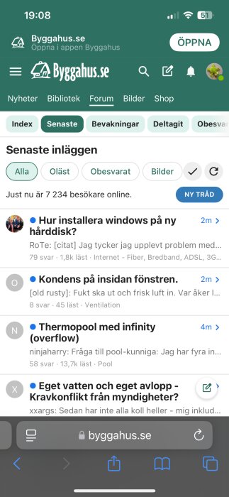 Skärmbild av Byggahus.se forum på mobilen med senaste inlägg, menyer och antalet aktiva besökare.