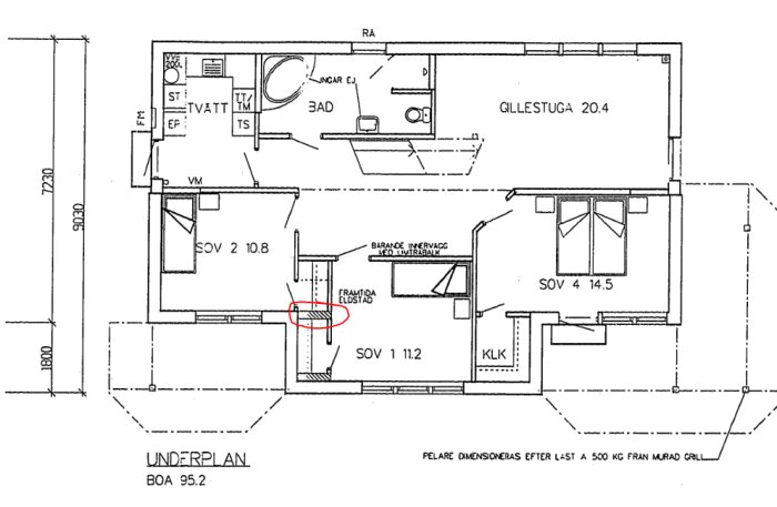 Byggnadsritning av underplan som visar rummet "Framtida Eldstad" markerat med en röd cirkel, intill bärande innervägg med limträbalk.