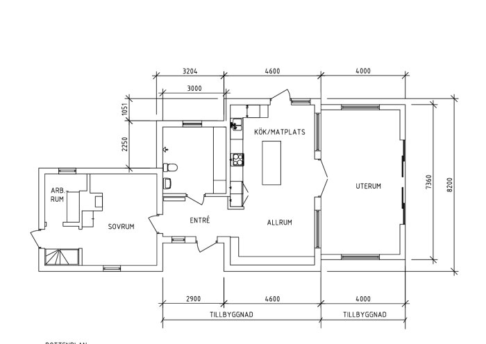 Planritning över ett hus med sovrum, arbetsrum, kök/matplats, allrum och uterum. Angivna mått för olika sektioner och tillbyggnader.