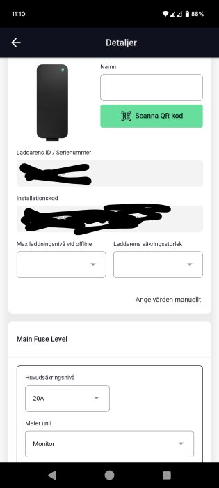 Skärmbild av appinställningar för laddbox där användaren kan ange laddarens ID, installationskod, säkringstorlek och huvudsäkringsnivå.