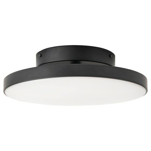 Svart takplafond från Ikea, modell Kabomba, med cirkulär design och vit ljusspridare.