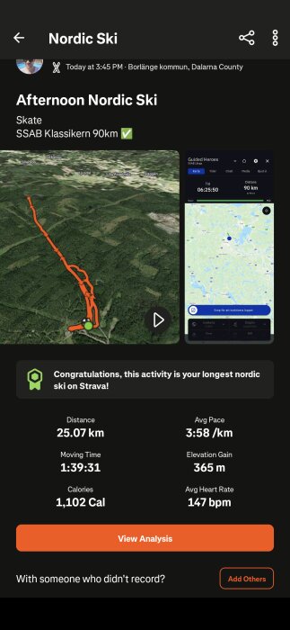 Skärm med Strava-aktivitet för längdskidåkning, 25.07 km. Tiden är 1:39:31, medelhastighet 3:58/km. Visar karta och statistik för ett lopp i Borlänge.