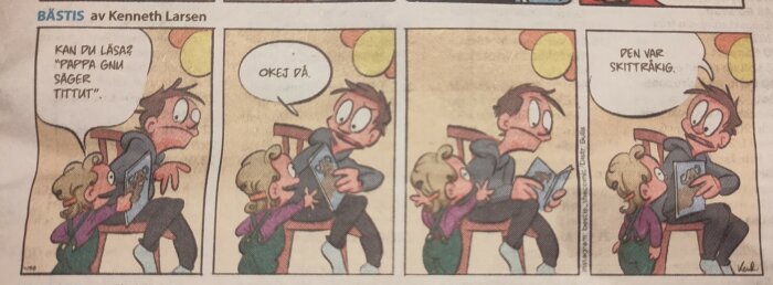 Seriefigur där ett barn ber en vuxen läsa en bok. Den vuxne går med på det men tycker att boken är tråkig.