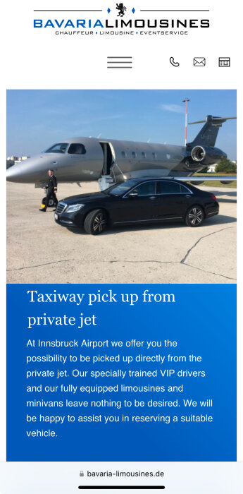 Limousine och privatjet på en flygplats med en person i uniform bredvid, marknadsförande av taxi- och VIP-service från flygplatsen.