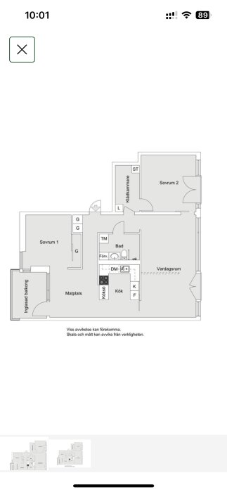 Planritning över lägenhet med två sovrum, badrum, kök, matplats och klädkammare. Diskuteras ombyggnad av klädkammaren till wc/badrum.