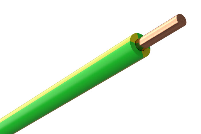 Gulgrön elektrisk kabel med koppartråd synlig i änden.