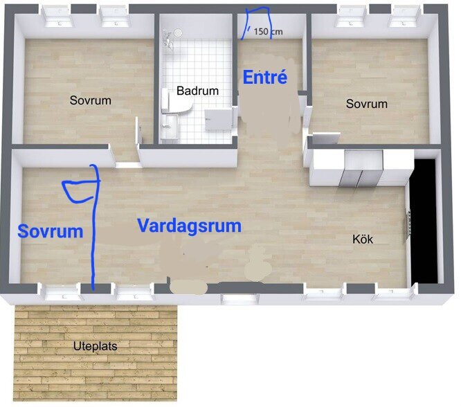 Planlösning av hus med entré, vardagsrum, kök, sovrum, badrum och uteplats, med mått vid entrén och föreslagen placering av klädkammare.